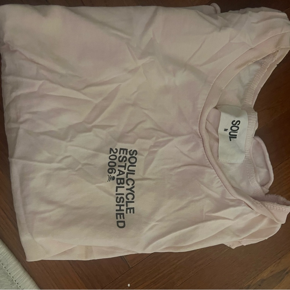 Soul cycle muscle tee size M